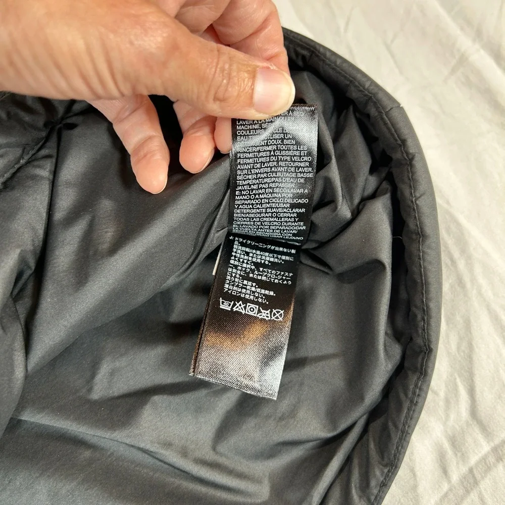 The North Face Mens Black Puffer Vest Full Zip Insulated Jacket Large NF0A3Y4K